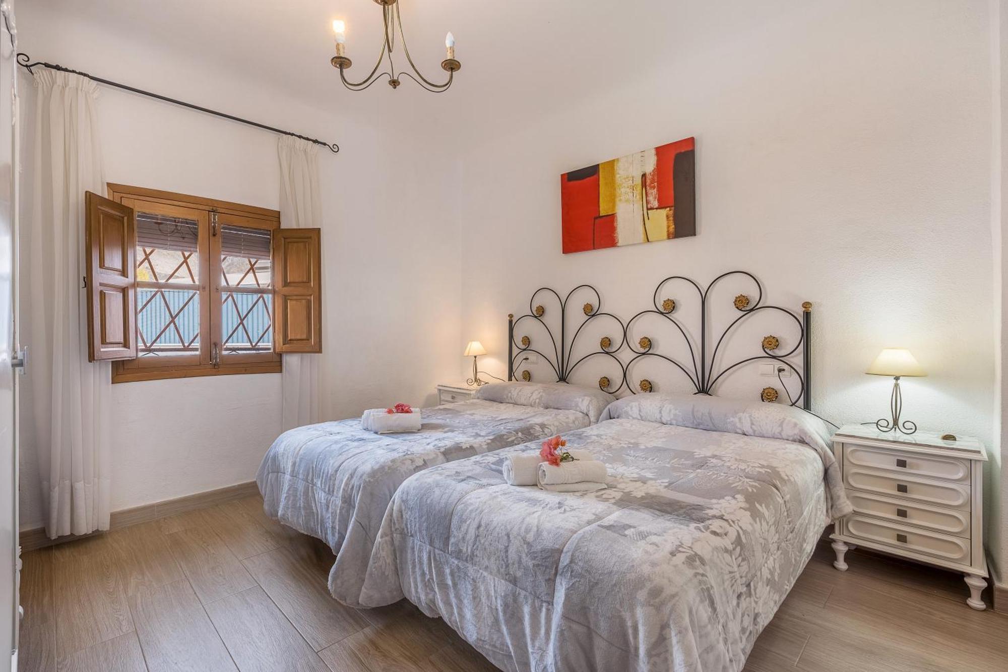 Cortijo El Almimbral Guest House Dúrcal Екстериор снимка
